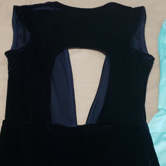 FASHION NOVA DRESSES - Picture 5 of 8